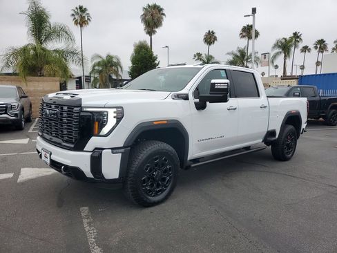 New 2026 GMC Sierra 2500 Denali Ultimate w/ Max Trailering Package AWD/4WD image 2