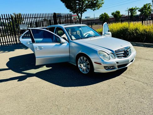 Used 2007 Mercedes-Benz E 350 Sedan image 34