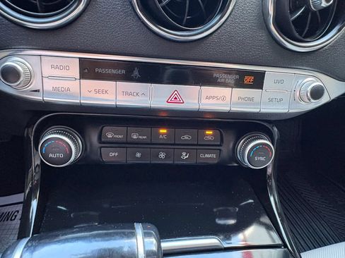 Used 2019 Kia Stinger RWD image 47