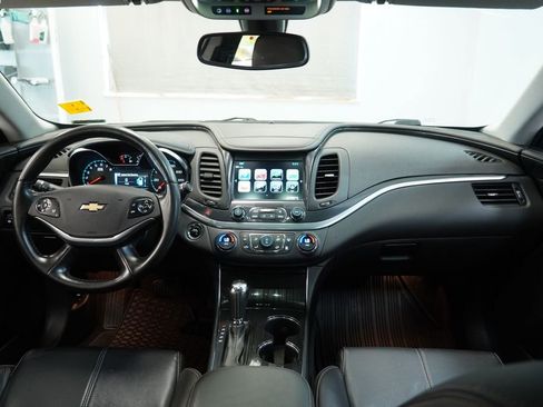 Used 2019 Chevrolet Impala LT w/ LT Leather Package FWD image 18