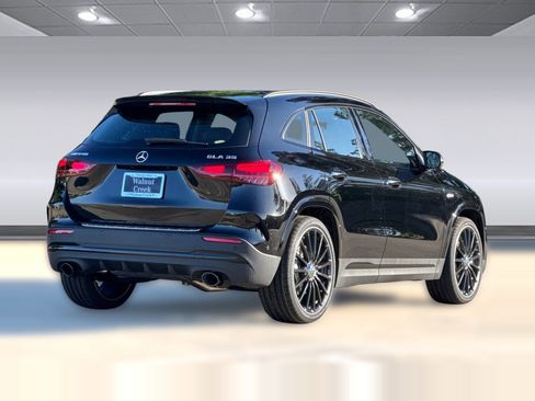 New 2026 Mercedes-Benz GLA 35 AMG 4MATIC image 9