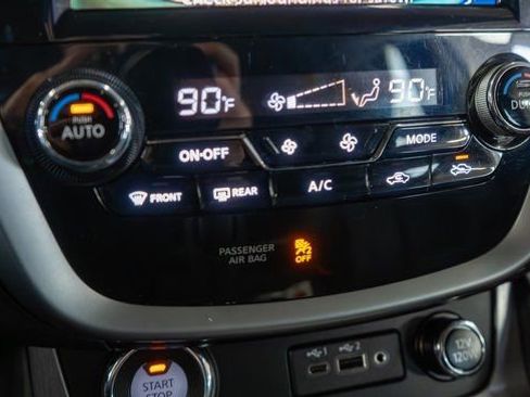 Certified 2023 Nissan Murano SV image 28