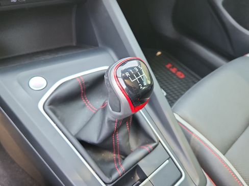 Used 2022 Volkswagen GTI Autobahn FWD image 24