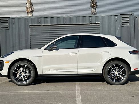 New 2026 Porsche Macan Turbo image 2