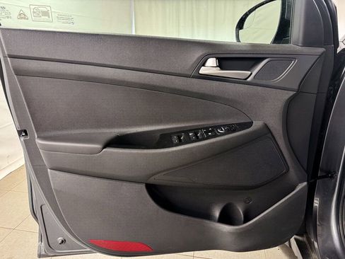 Used 2019 Hyundai Tucson SE image 14