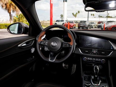 New 2025 Alfa Romeo Giulia AWD w/ Driving Assist Package image 29
