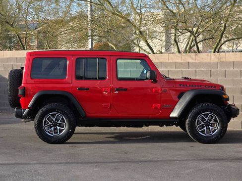 Certified 2024 Jeep Wrangler Unlimited Rubicon image 10