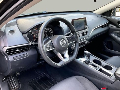 Used 2019 Nissan Altima 2.5 S FWD image 17