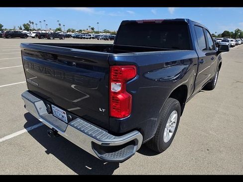 Used 2022 Chevrolet Silverado 1500 LT RWD image 5