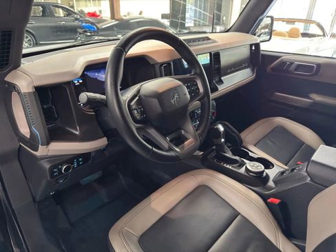 Used 2023 Ford Bronco Wildtrak AWD/4WD image 10