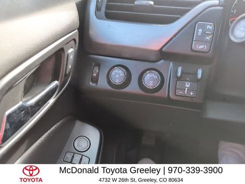 Used 2019 Chevrolet Suburban Premier image 9