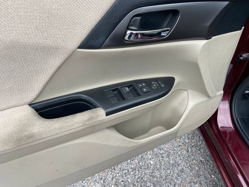 Used 2013 Honda Accord LX image 14