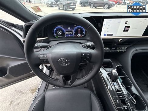 Used 2025 Toyota Crown Signia image 14