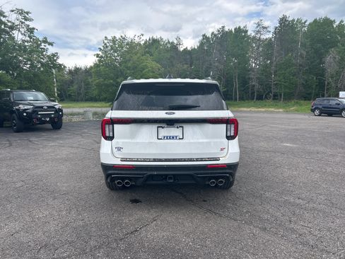Used 2025 Ford Explorer ST AWD/4WD image 5