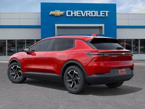 New 2026 Chevrolet Equinox EV LT image 3