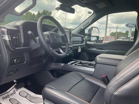 New 2026 Ford F250 Lariat w/ Chrome Package AWD/4WD image 15