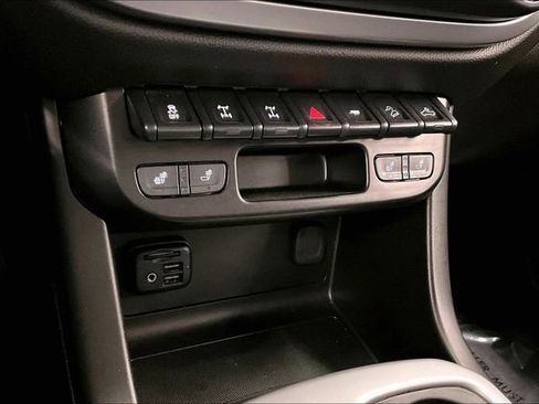 Used 2022 Chevrolet Colorado ZR2 w/ Colorado ZR2 Bison Edition image 30