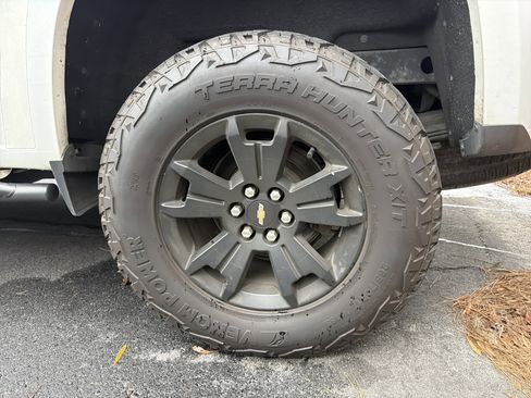 Used 2017 Chevrolet Colorado Z71 image 17