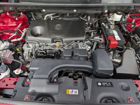 Used 2024 Toyota RAV4 LE FWD image 33