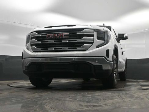 New 2026 GMC Sierra 1500 SLE w/ Preferred Package image 32
