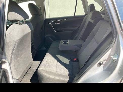 Used 2024 Toyota RAV4 XLE FWD image 10
