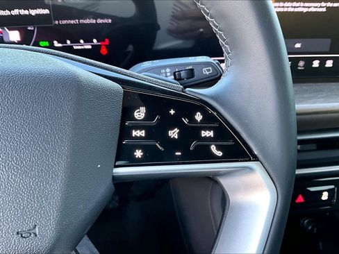 Certified 2025 Audi Q5 Premium Plus w/ Premium Plus image 24