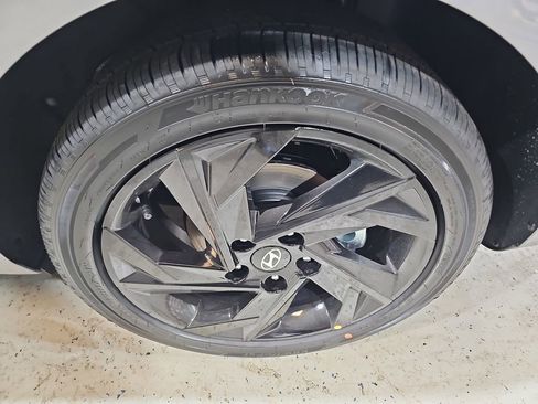 New 2026 Hyundai Elantra Sport FWD image 31