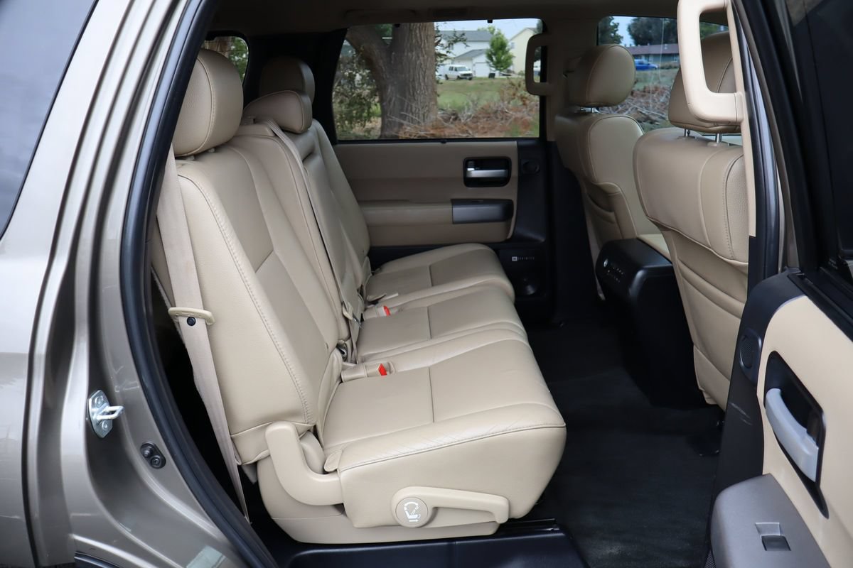 Used 2013 Toyota Sequoia Limited AWD/4WD image 22