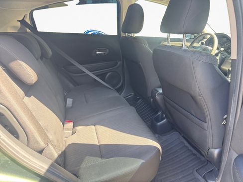 Used 2016 Honda HR-V LX image 12