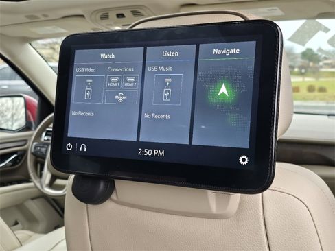 Used 2021 GMC Yukon XL Denali w/ Denali Premium Package image 36