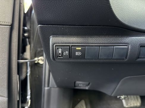 Used 2020 Toyota Corolla SE image 14