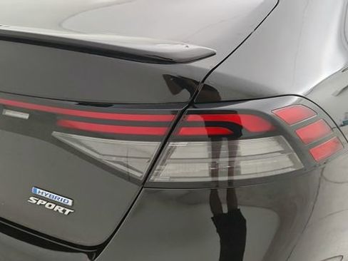 Used 2024 Honda Accord Sport image 11