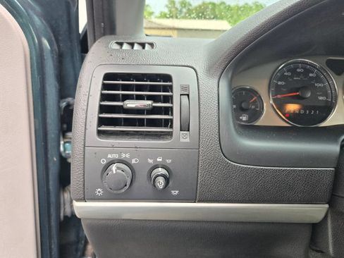 Used 2006 Pontiac Montana SV6 w/ Convenience Package FWD image 14