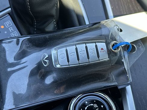 Used 2024 INFINITI Q50 Sensory image 34