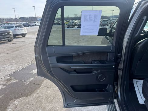 Used 2019 Ford Expedition Limited w/ Equipment Group 301A image 14