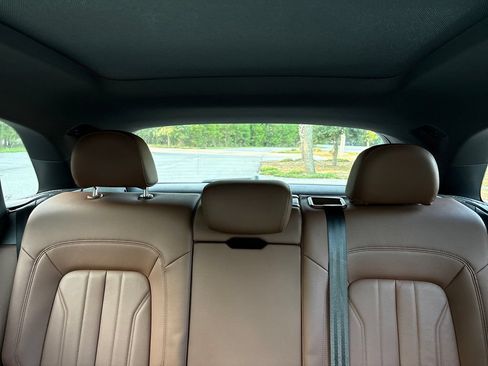 Used 2018 Audi Q5 2.0T Premium Plus w/ Premium Plus Package AWD/4WD image 18