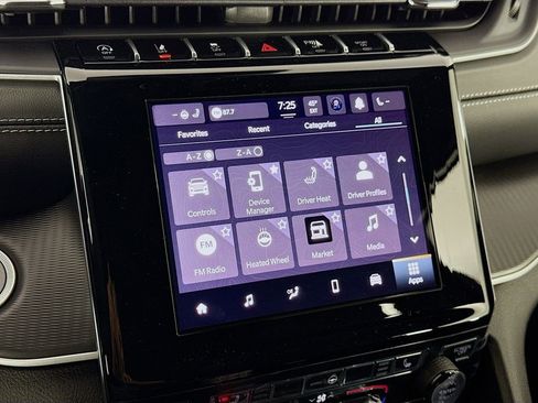 New 2025 Jeep Grand Cherokee L Laredo w/ Luxury Tech Group I image 43