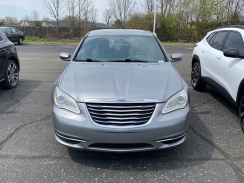 Used 2013 Chrysler 200 LX FWD image 10
