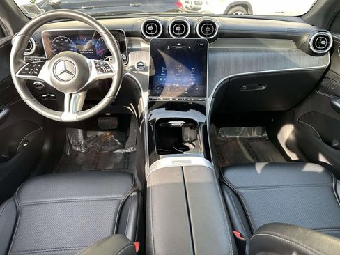 Used 2024 Mercedes-Benz GLC 300 4MATIC image 15