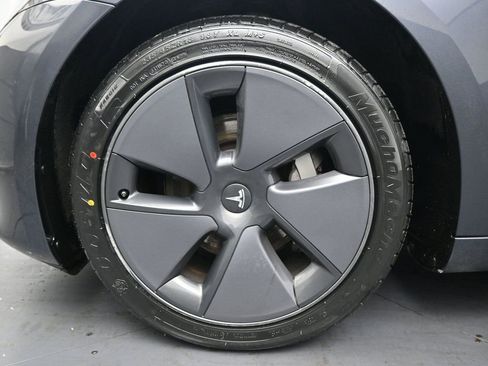 Used 2023 Tesla Model 3 Standard Range RWD image 35