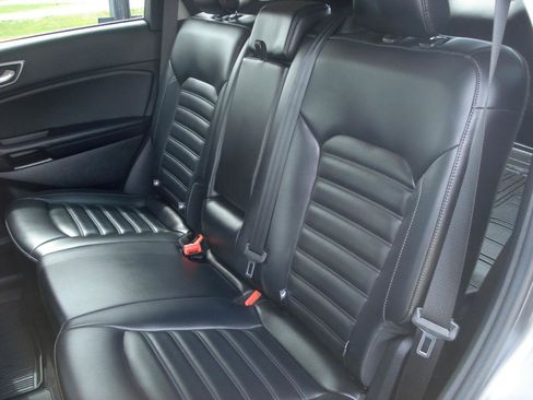 Used 2022 Ford Edge SEL w/ Cargo Accessory Package AWD/4WD image 39