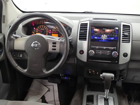 Used 2012 Nissan Xterra S AWD/4WD image 17