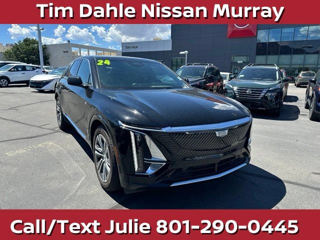 Used 2024 Cadillac Lyriq Luxury AWD/4WD image 3