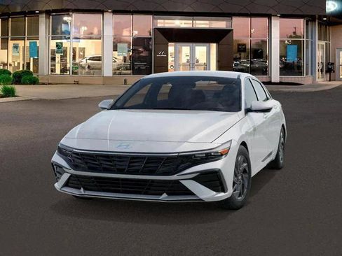 New 2026 Hyundai Elantra Hybrid FWD image 6