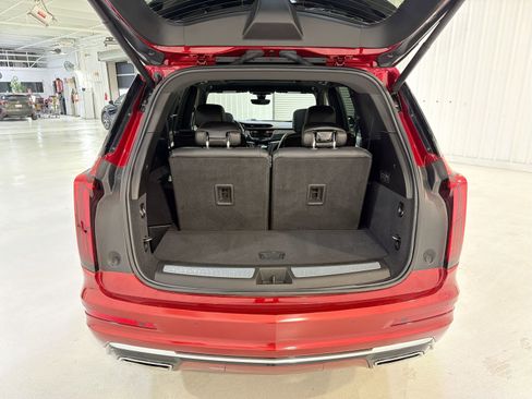 Used 2024 Cadillac XT6 Premium Luxury w/ Technology Package image 29