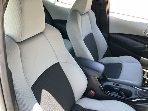 Certified 2025 Toyota Corolla SE FWD image 17