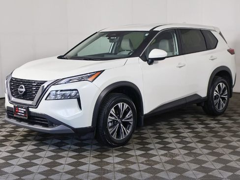Used 2023 Nissan Rogue SV AWD/4WD image 6