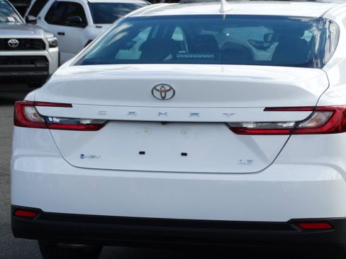 New 2026 Toyota Camry LE image 7