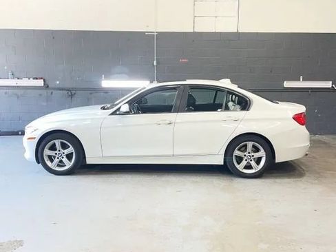 Used 2015 BMW 328i xDrive Sedan AWD/4WD image 3