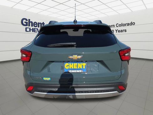 New 2026 Chevrolet Trax LT w/ LT Convenience Package FWD image 4